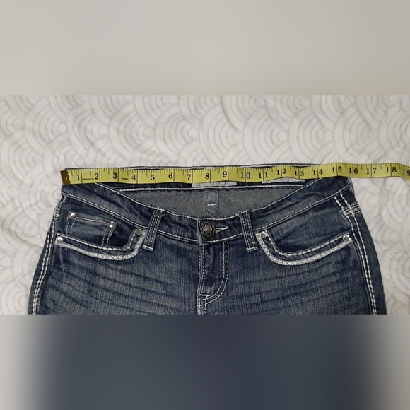 Women's 28R "Leo Bootcut" Distressed Embroidered Jeweled DayTrip Jeans - Picture 10 of 13